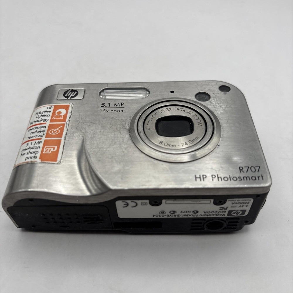 HP Photosmart R707 5.1 MP Digital Camera 3x Optical Zoom - Silver - Tested Works - Picture 2 of 9